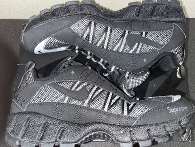 Supreme × Nike Air Humara "Black"