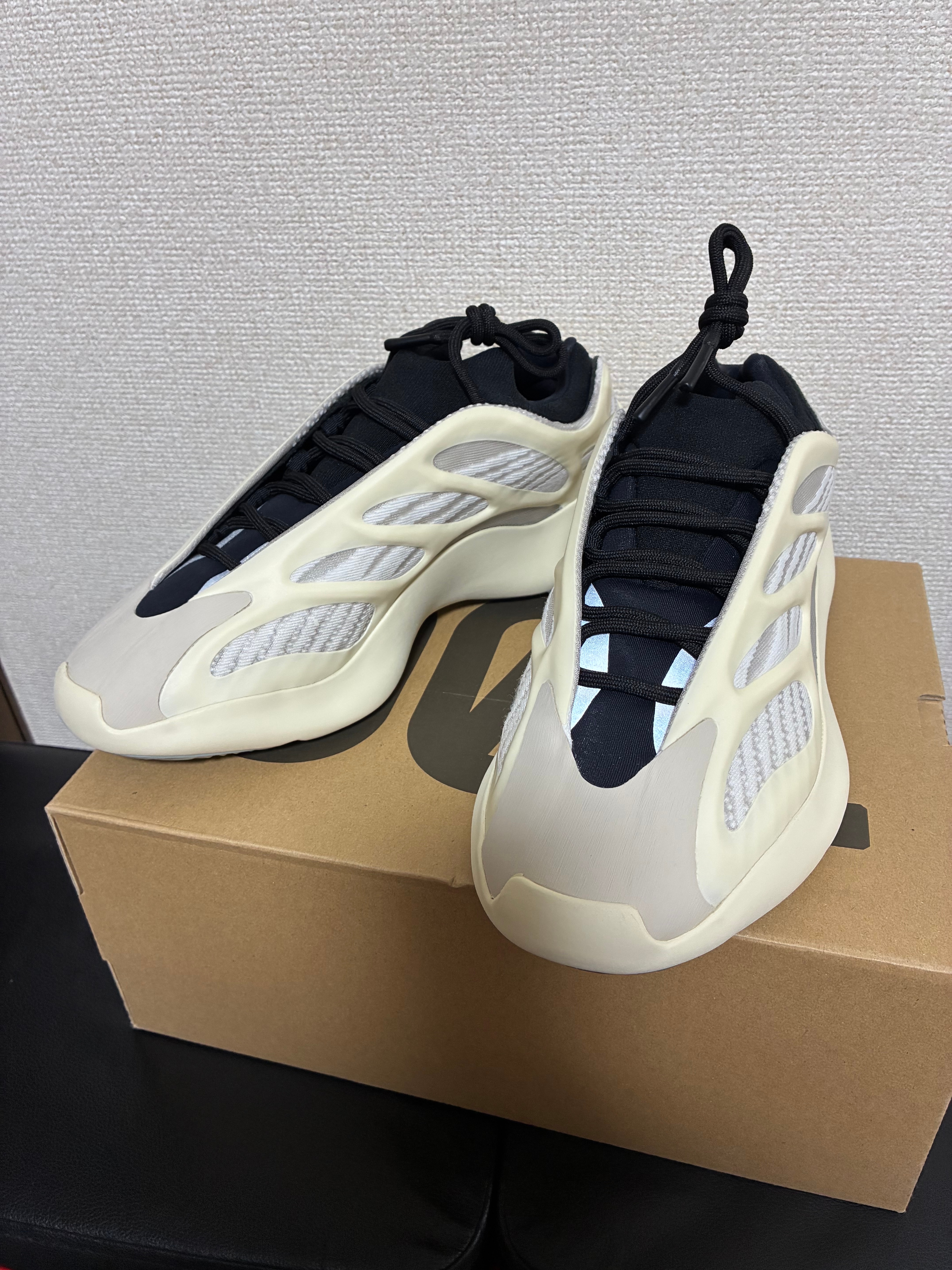adidas YEEZY 700V3 "Azael"