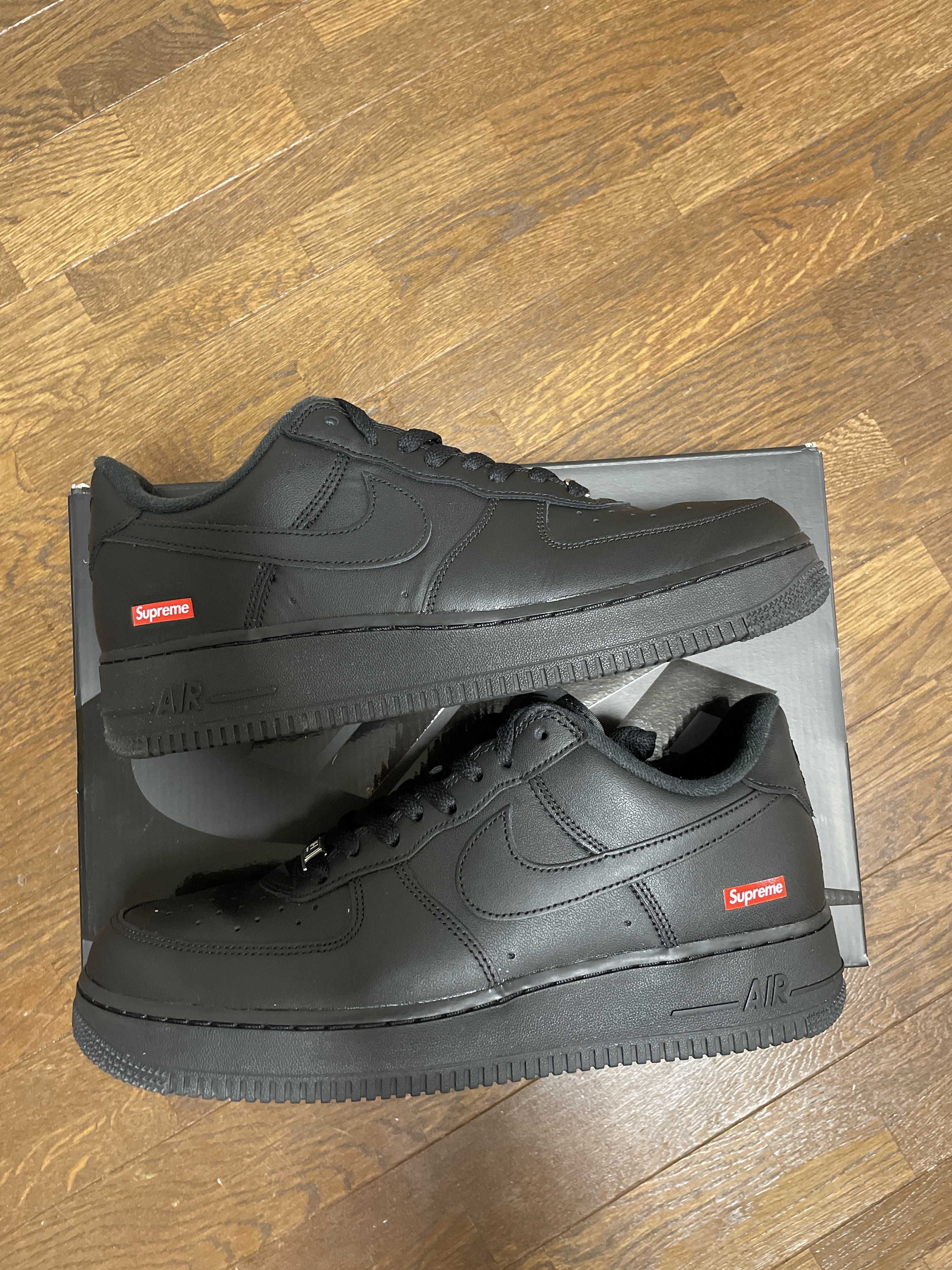 Supreme × Nike Air Force 1 Low "Black"
