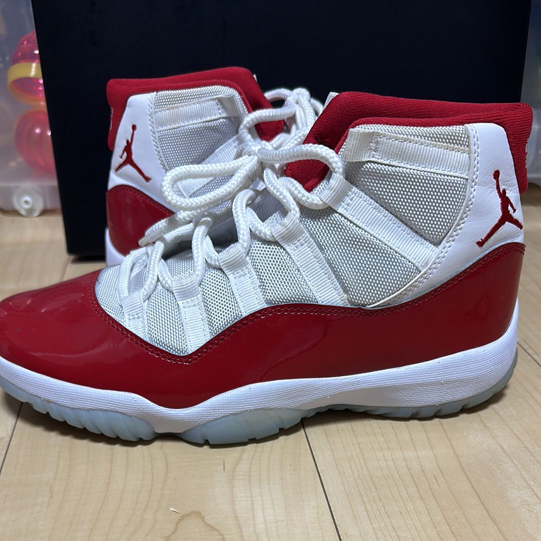 Nike Air Jordan 11 "Varsity Red"