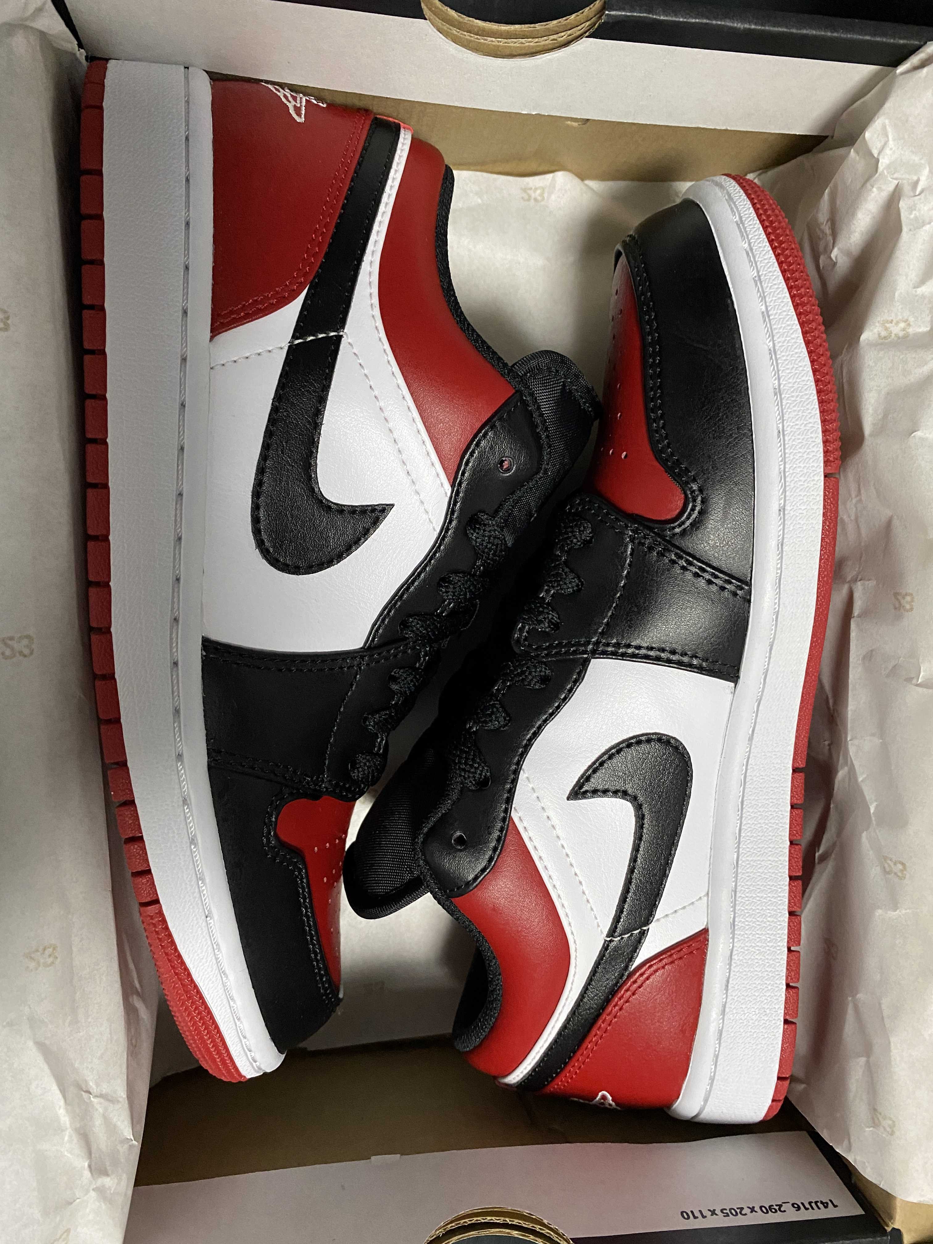 Nike Air Jordan 1 Low "Bred Toe"