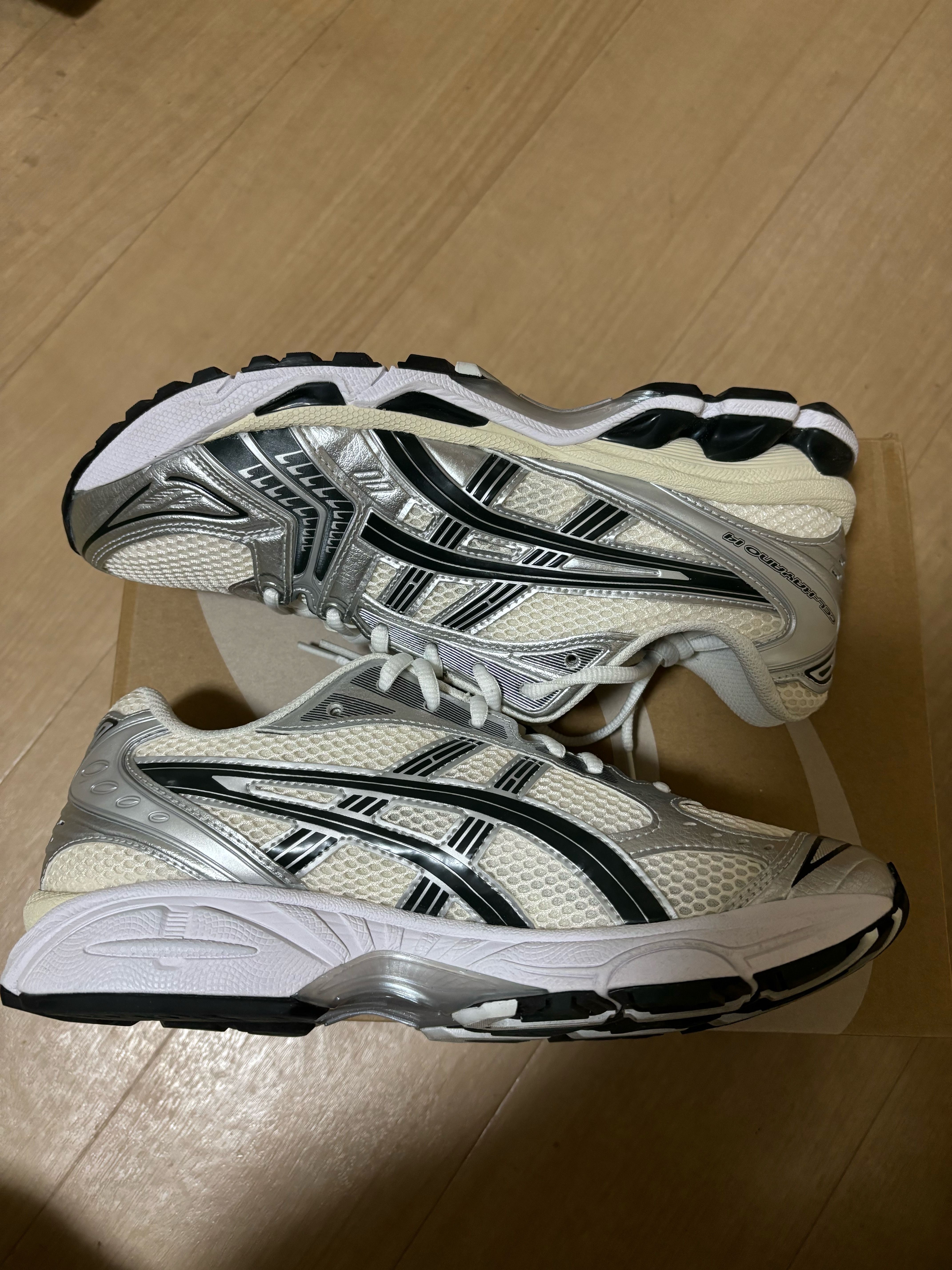 KITH × Asics Vintage Tech Gel-Kayano 14 "Cream/Scarab" (1203A566-100)