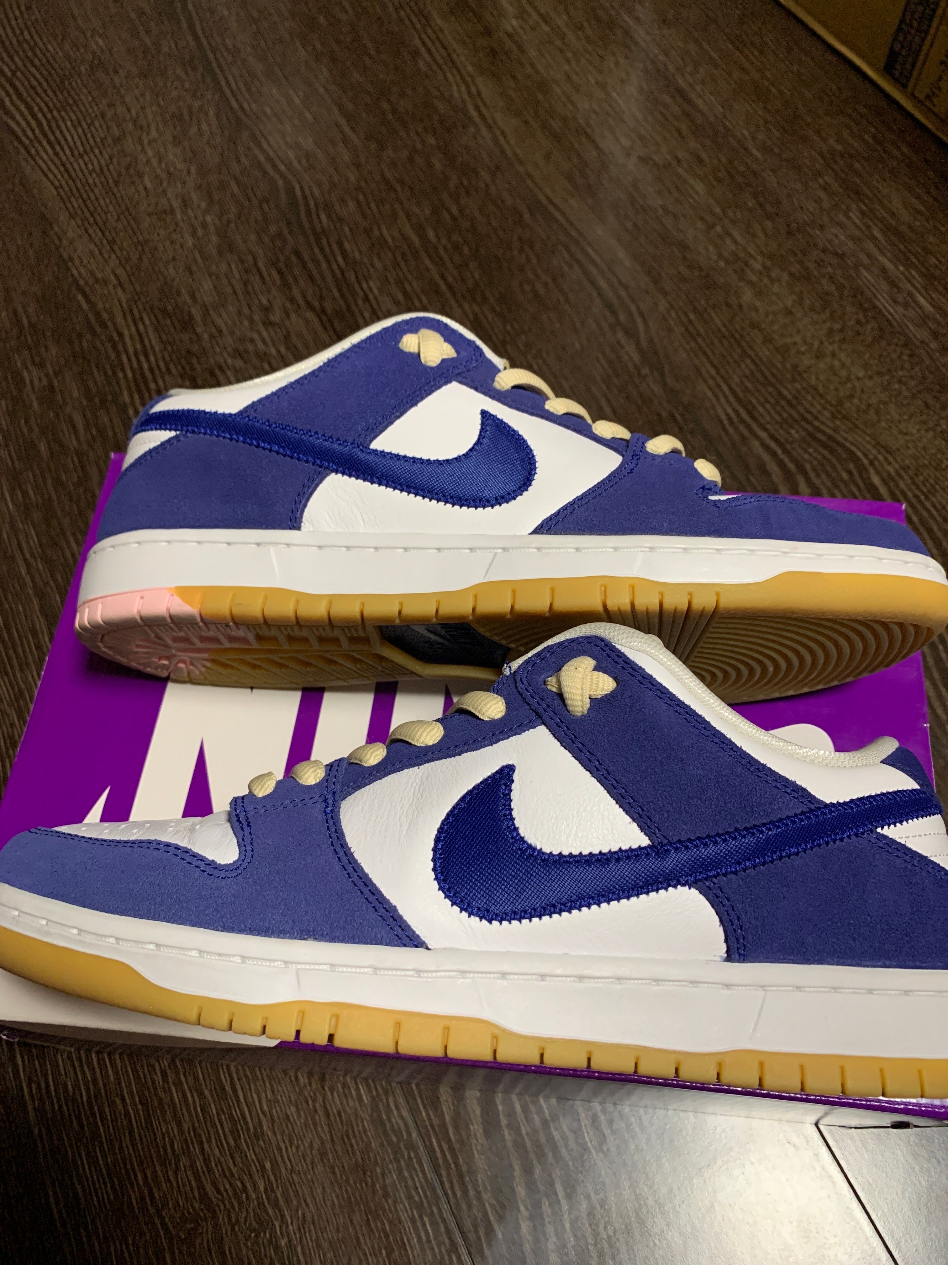 Nike SB Dunk Low "Los Angeles Dodgers/Deep Royal Blue"