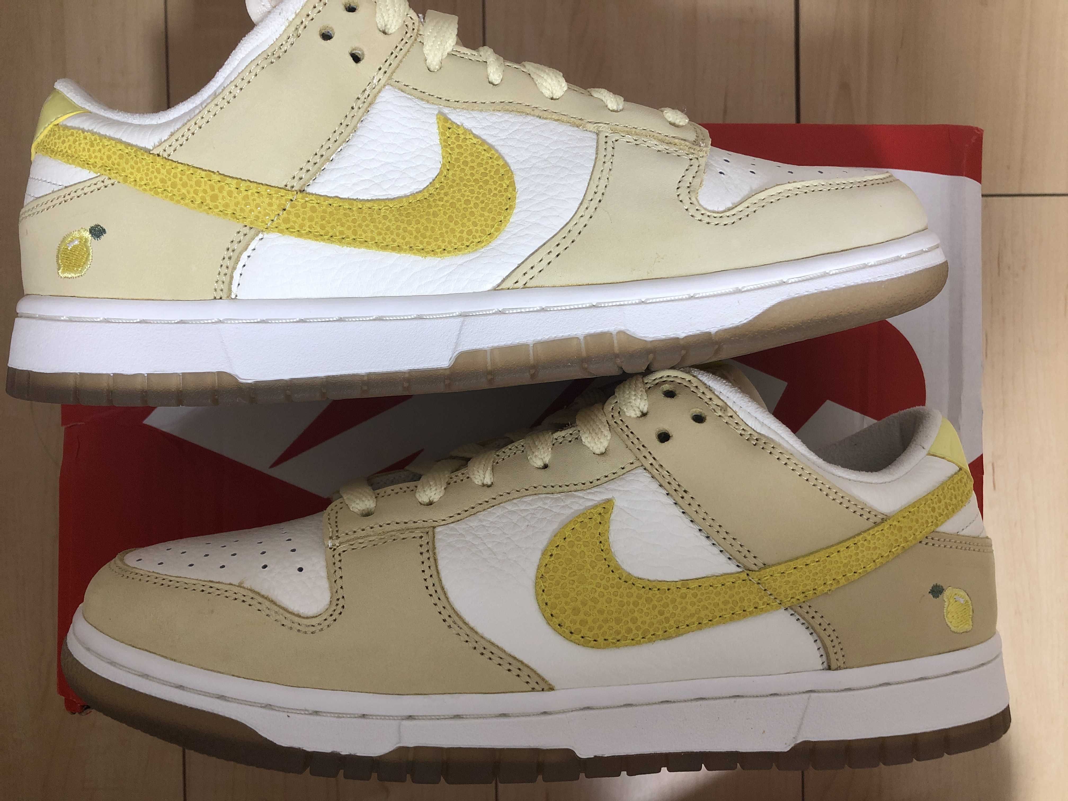 NIKE Women's DUNK LOW "LEMON DROP"