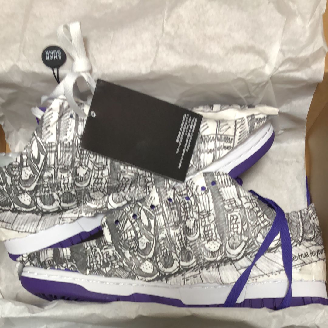 Nike Women's Dunk Low "Made You Look"