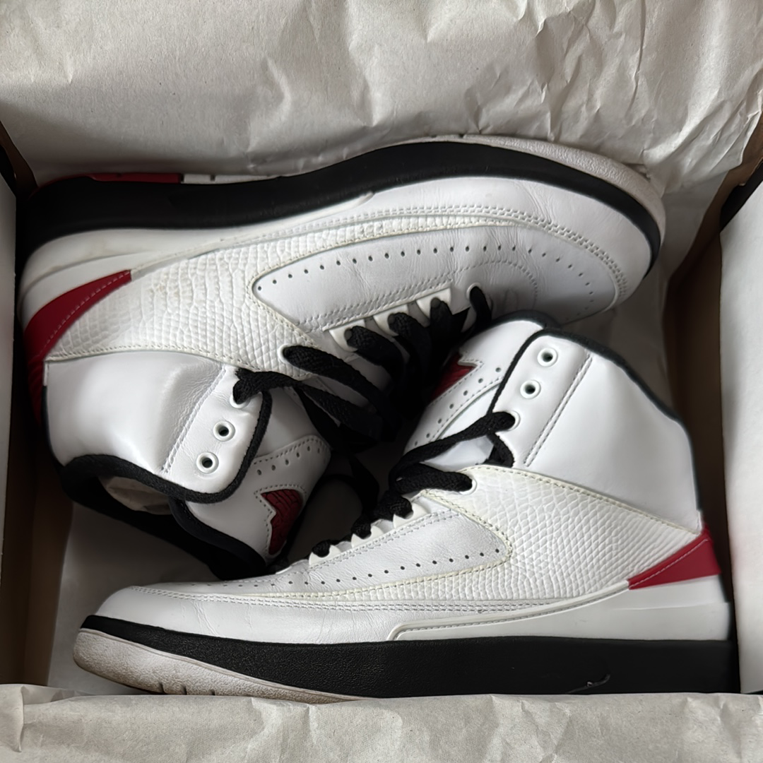 Nike GS Air Jordan 2 Retro OG "Chicago" (2022)