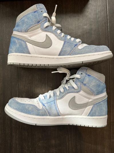 Nike Air Jordan 1 High OG "Hyper Royal"