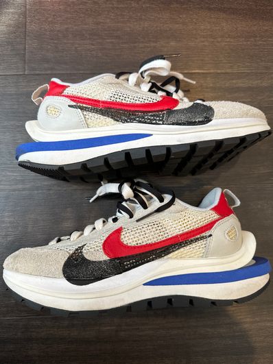 sacai × Nike Vapor Waffle "Royal Fuchsia"