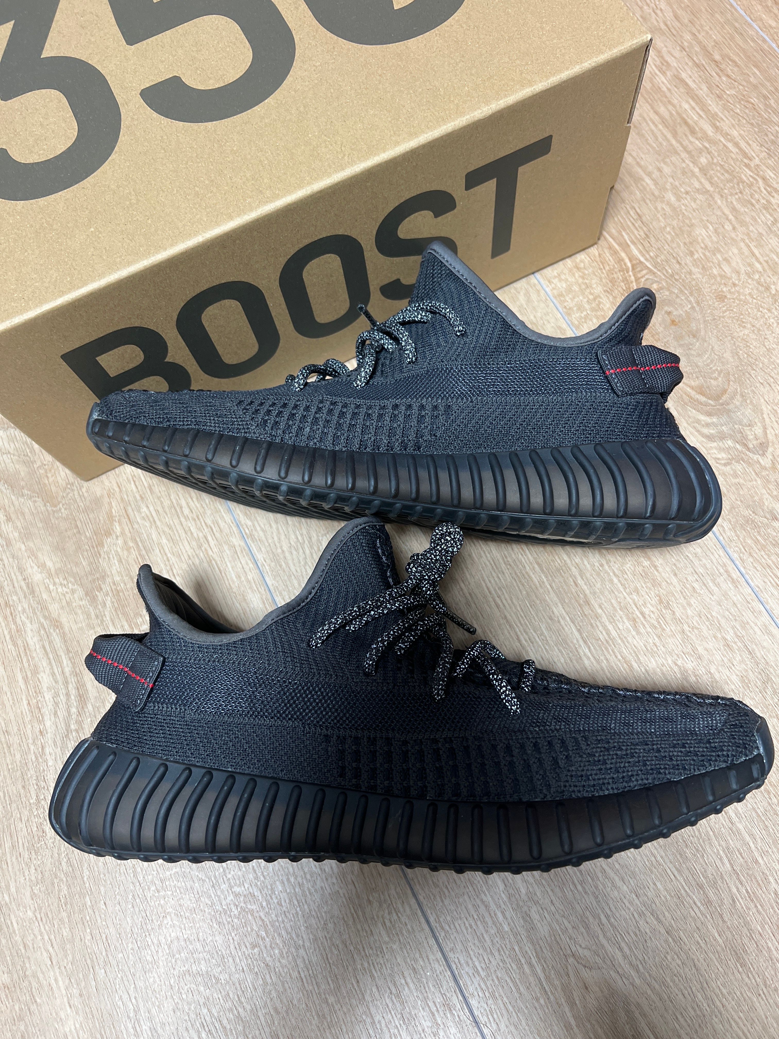 adidas YEEZY Boost 350 V2 "Black"