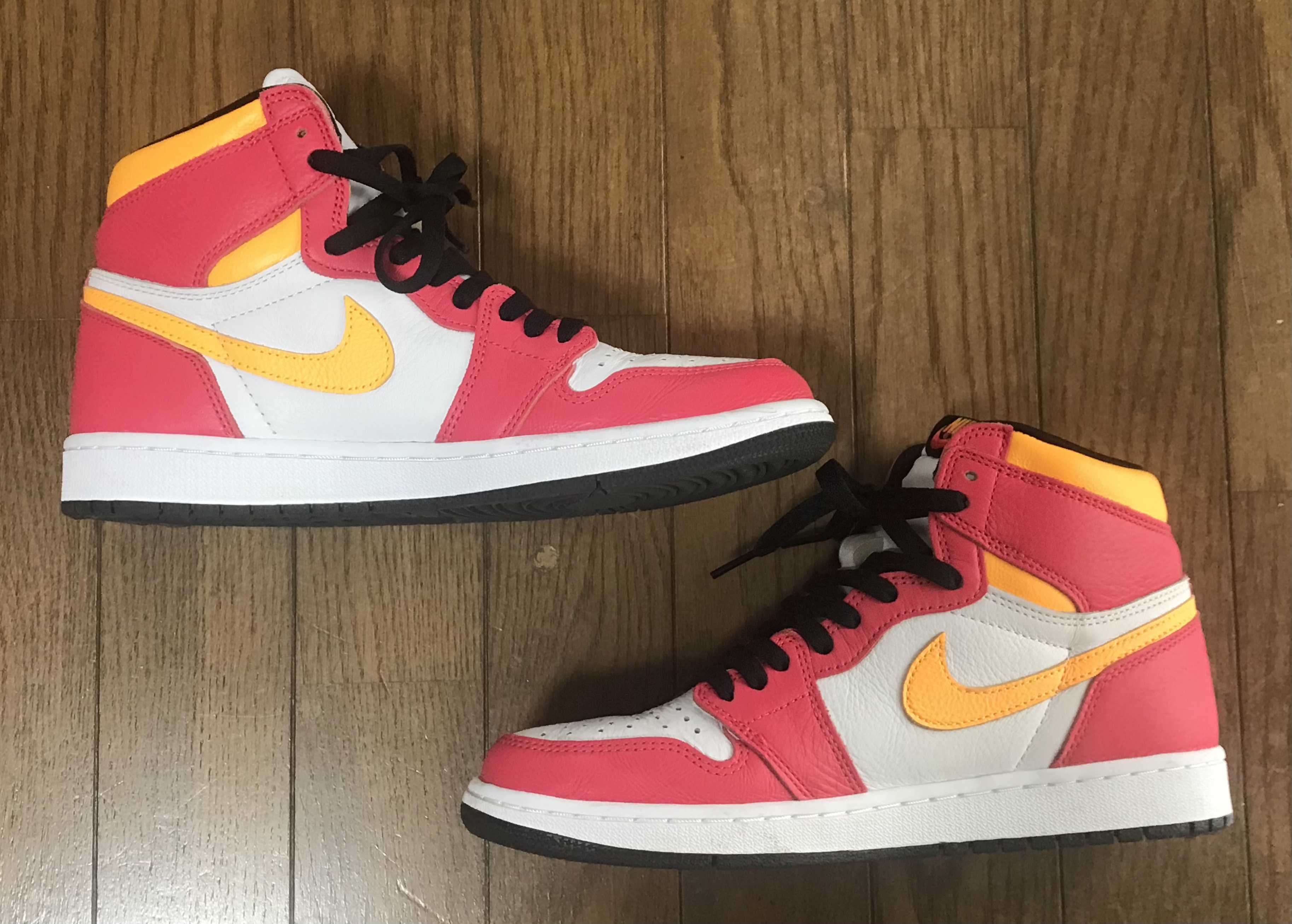 Nike Air Jordan 1 High OG "Light Fusion Red"