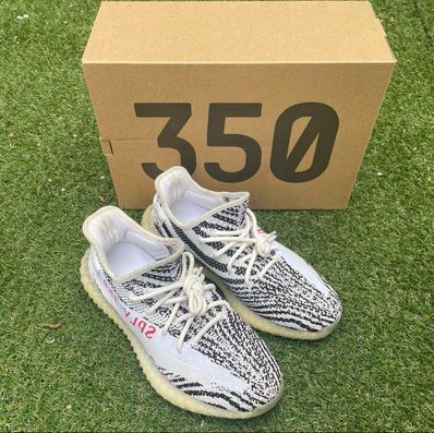 adidas YEEZY Boost 350 V2 "Zebra"