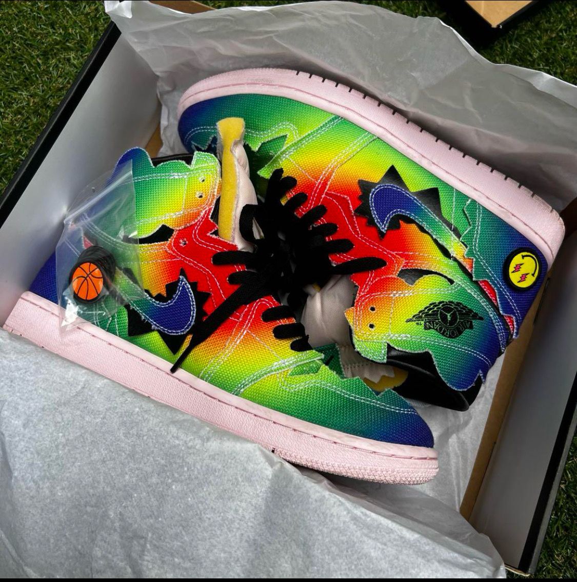 J Balvin × Nike Air Jordan 1 High OG "Rainbow"