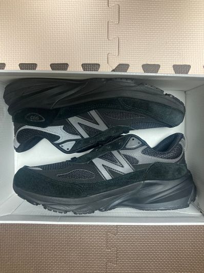 New Balance 990V6 "Triple Black"