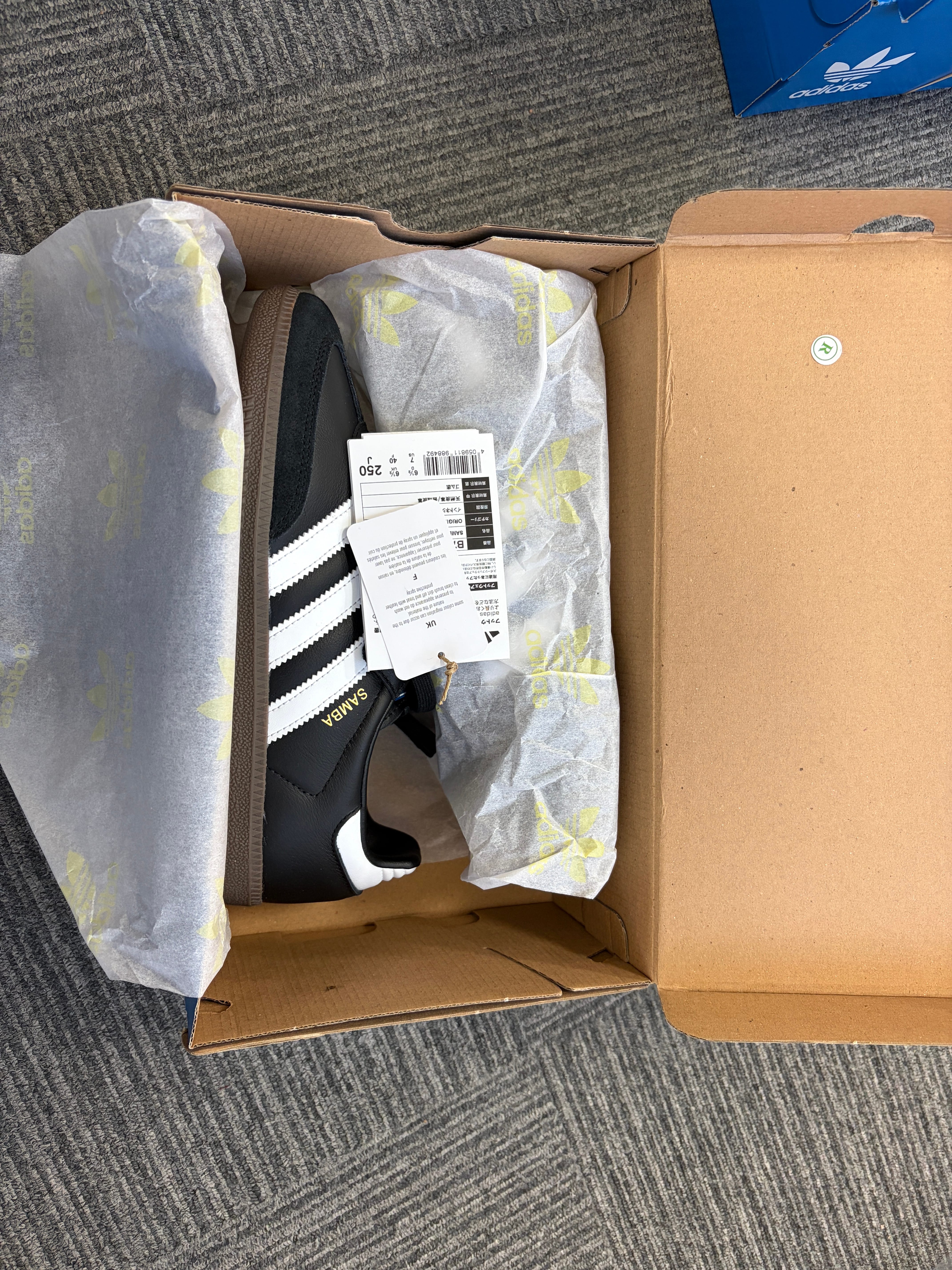 adidas Samba OG "Core Black/Cloud White/Gum"