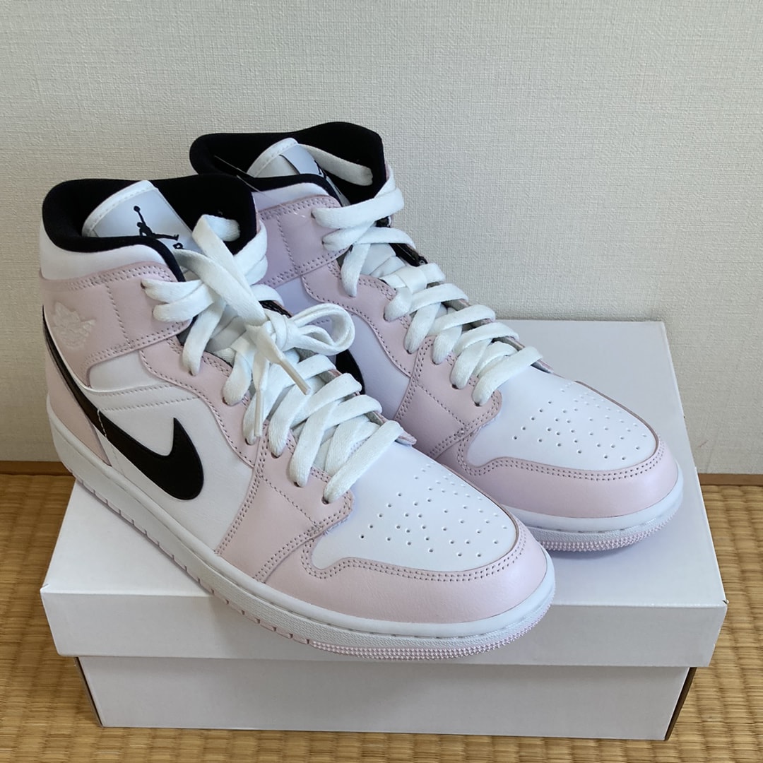 Nike Women's Air Jordan 1 Mid "Light Violet/White/Black"  