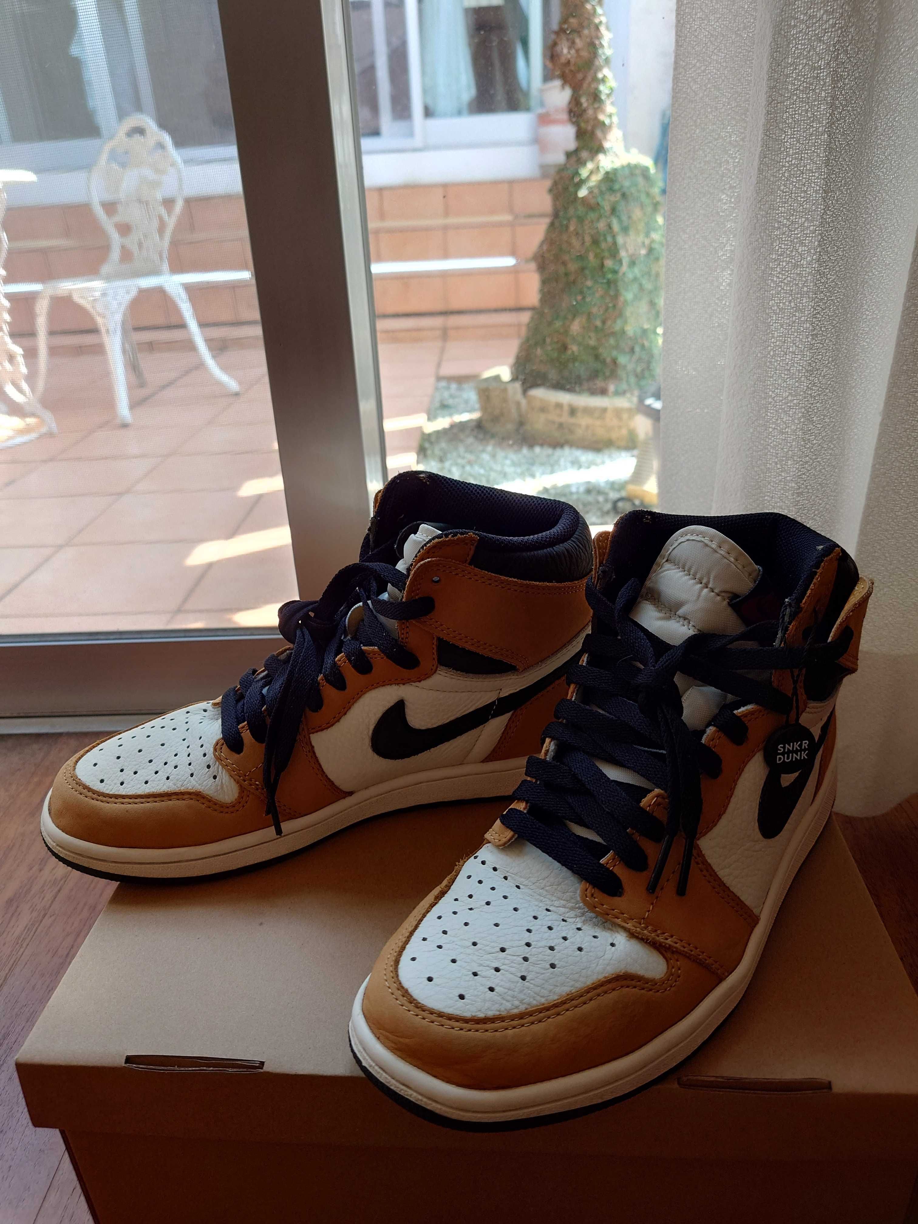 Nike Air Jordan 1 RETRO High "Rookie of The Year"