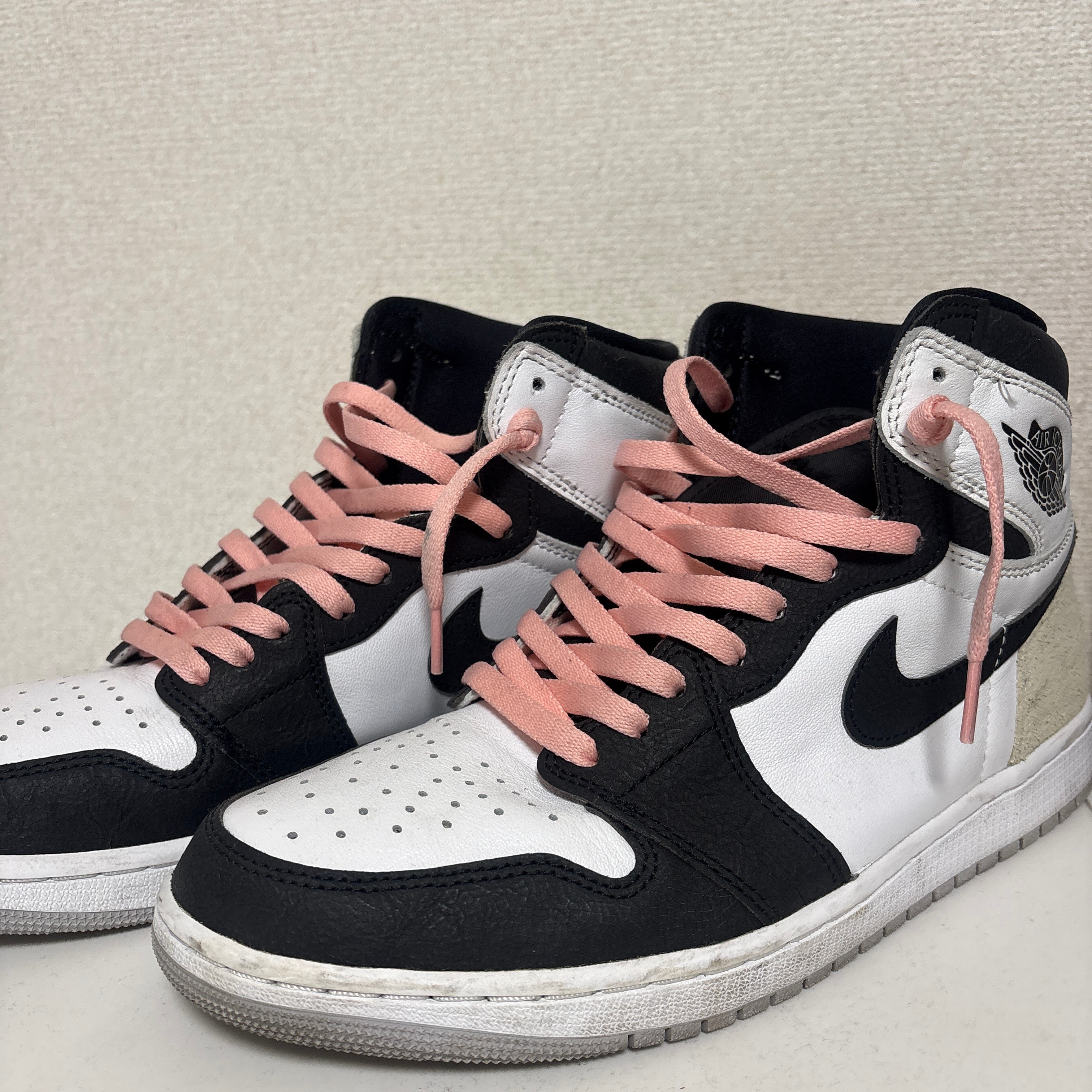 Nike Air Jordan 1 High OG "Bleached Coral"