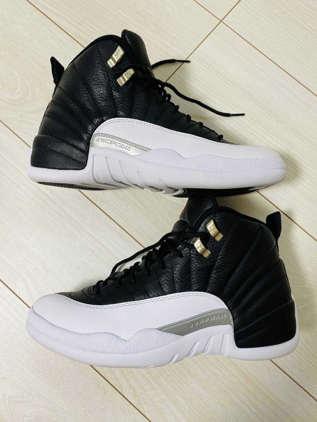 Nike Air Jordan 12 "Playoffs"