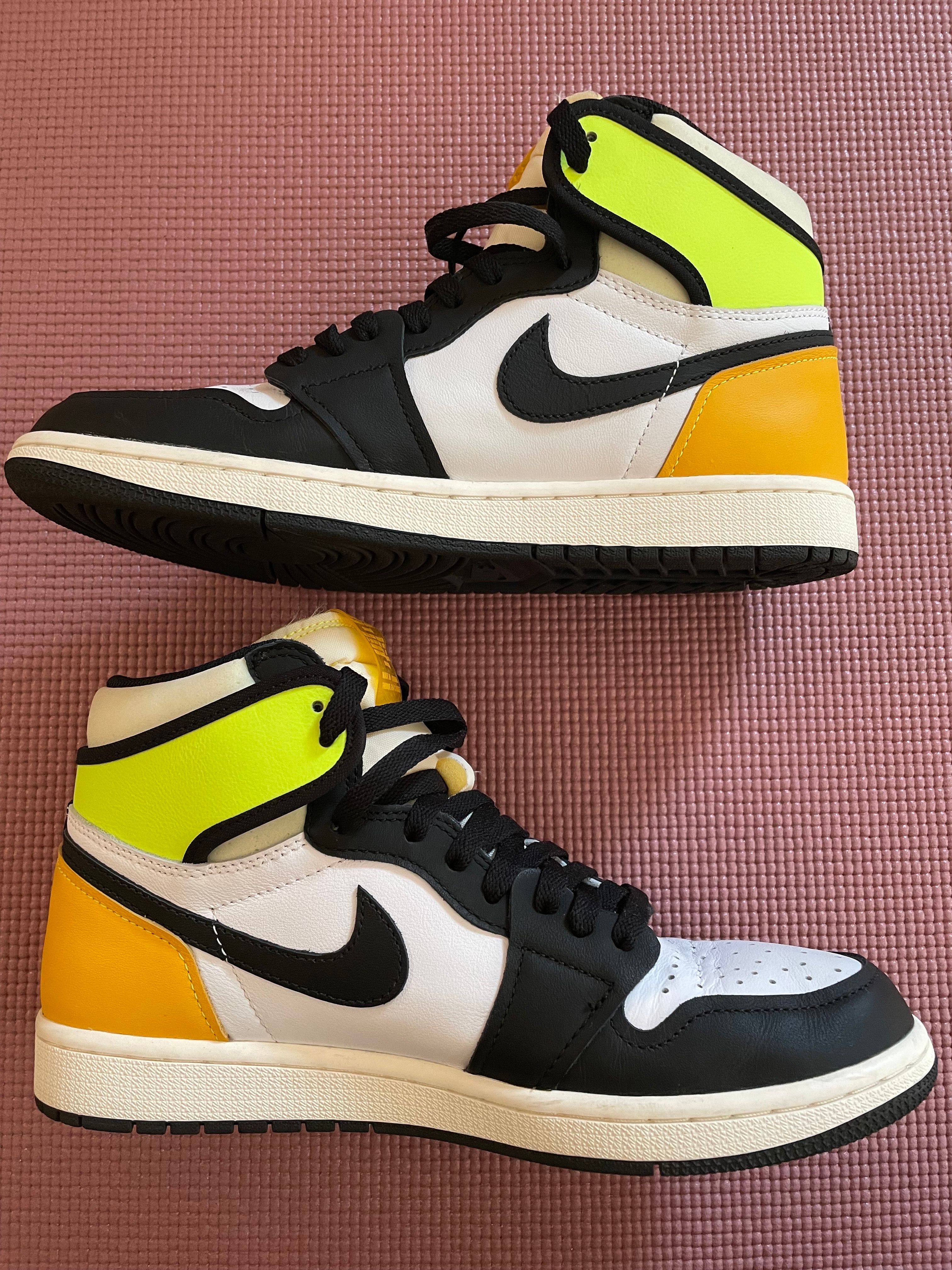 Nike Air Jordan 1 High OG "Volt Gold"