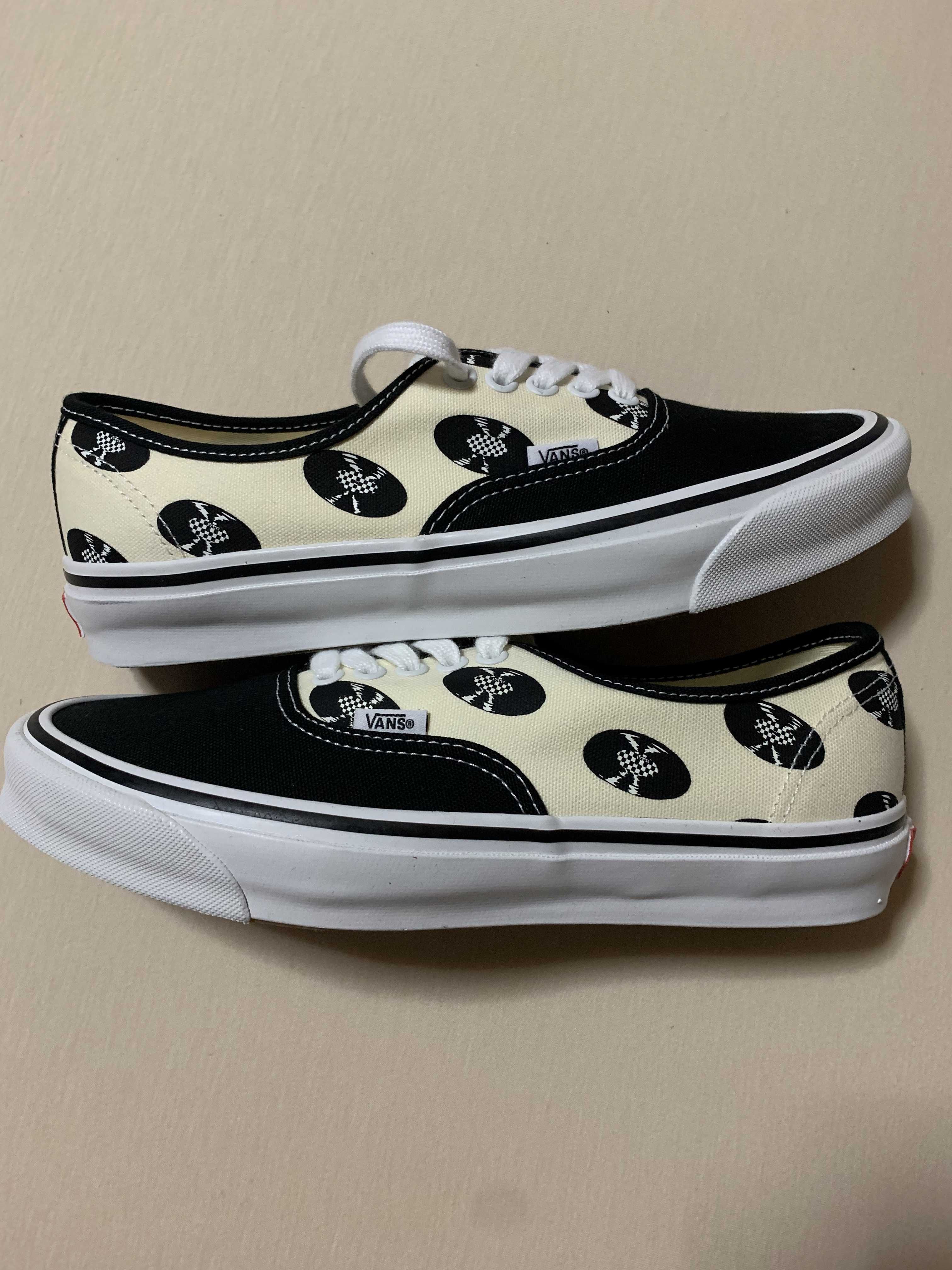 WACKO MARIA × Vans Vault OG Authentic LX "Classic White-Records"