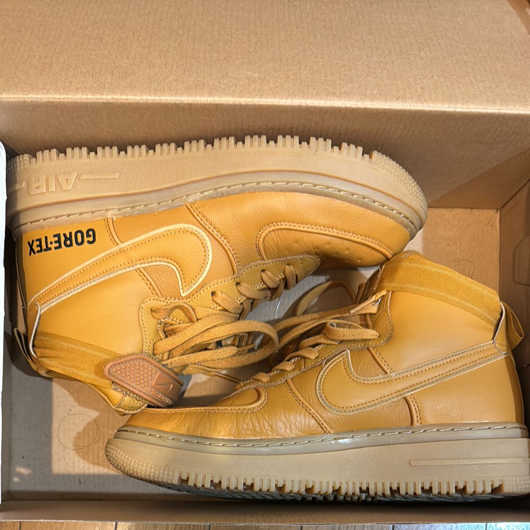Nike Air Force 1 High Gore-Tex Boot "Flax"