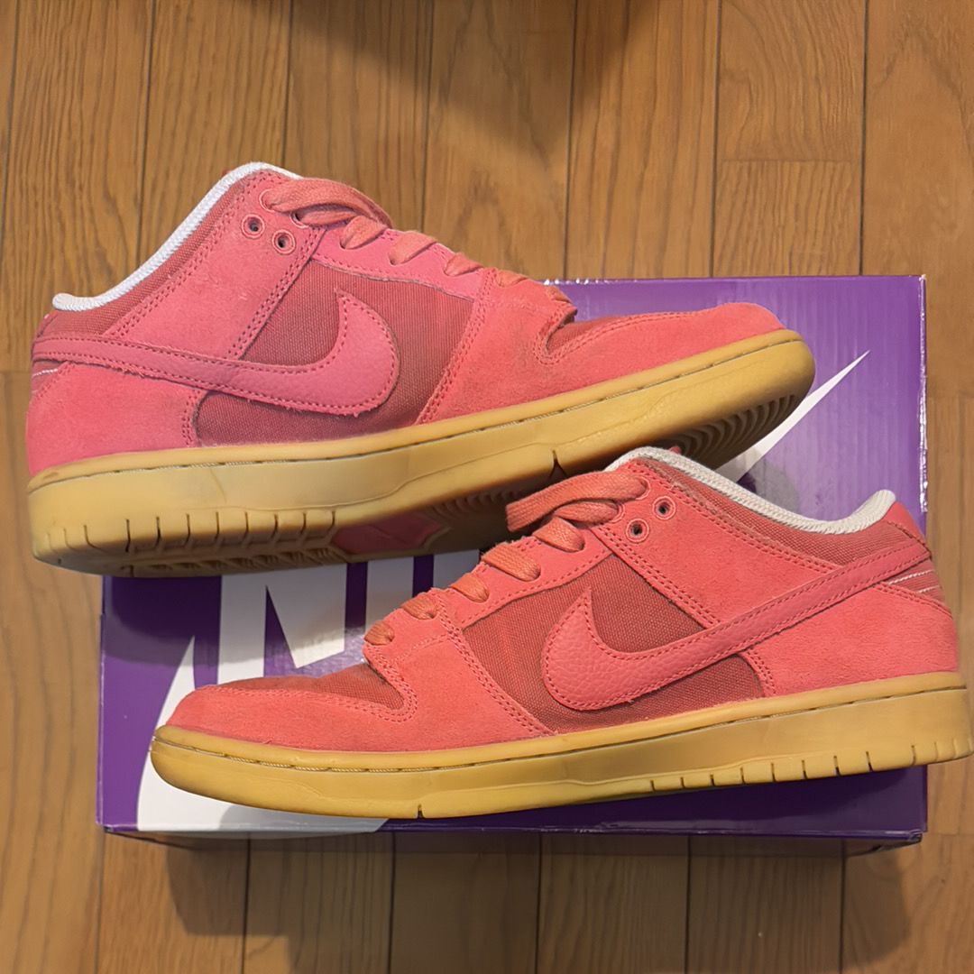 Nike SB Dunk Low "Adobe"