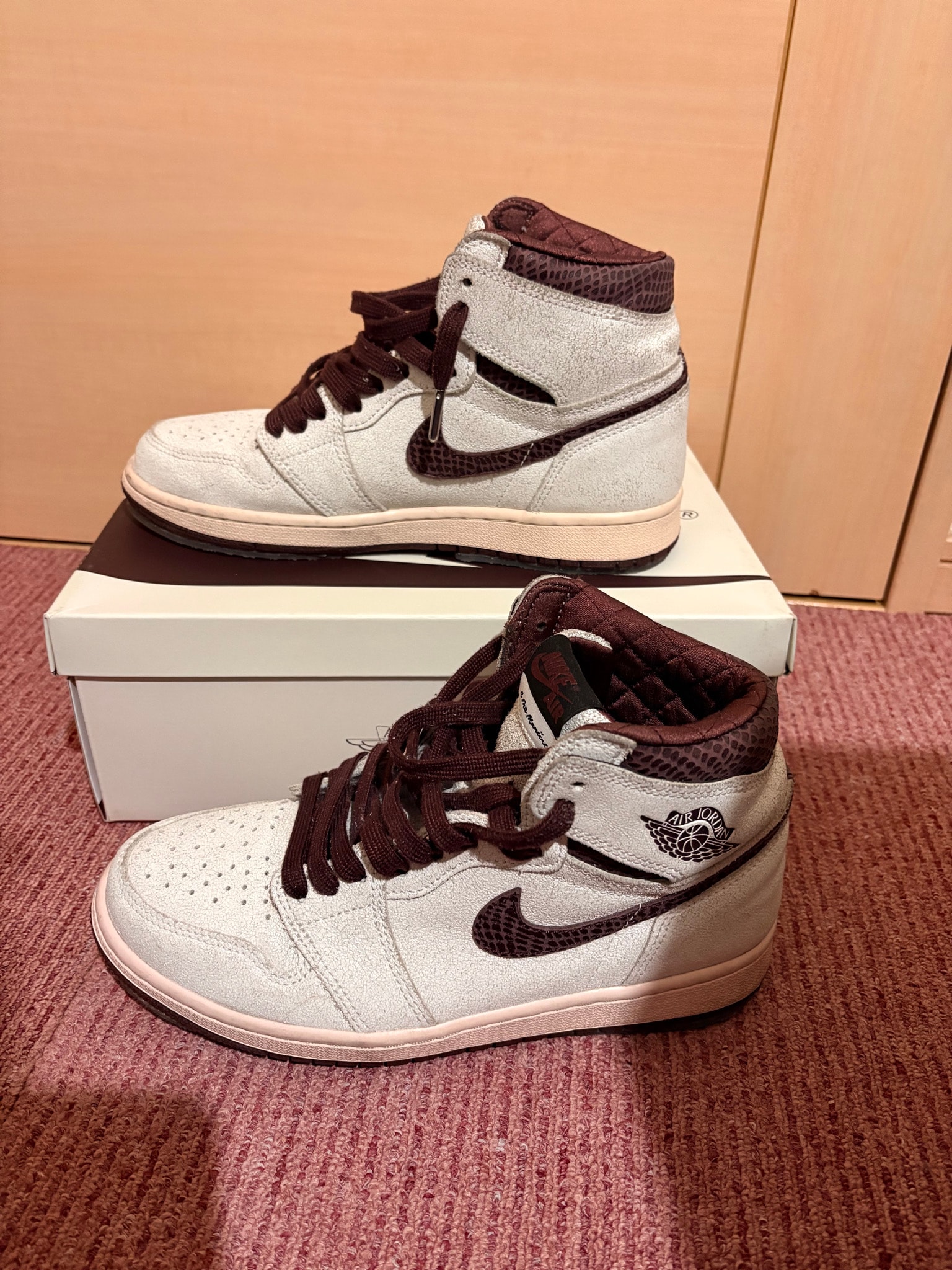 A Ma Maniere × Nike Air Jordan 1 Retro High OG "Sail and Burgundy"