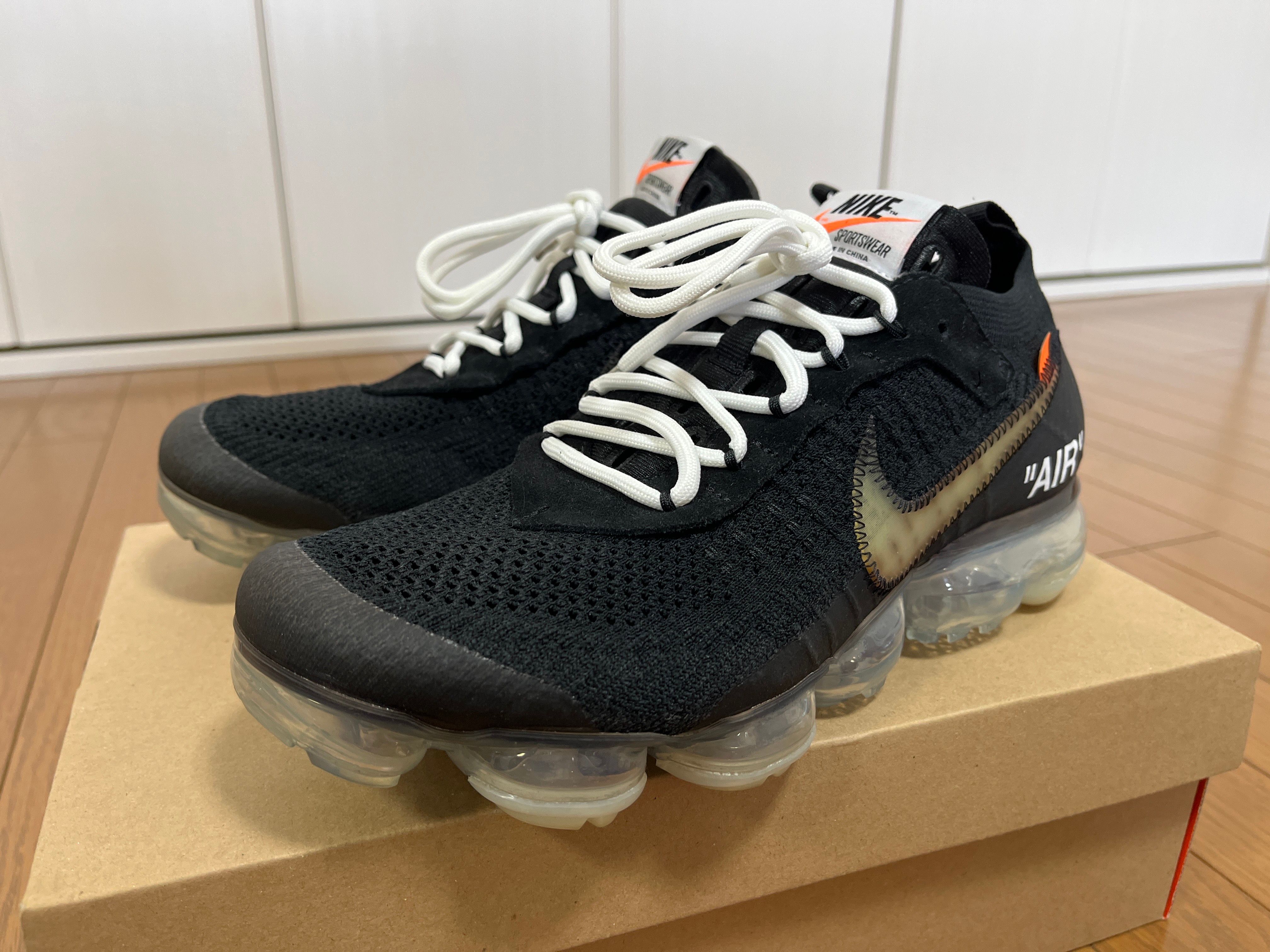 Off-White × Nike Air Vapormax "Black/Total Orange/Clear"