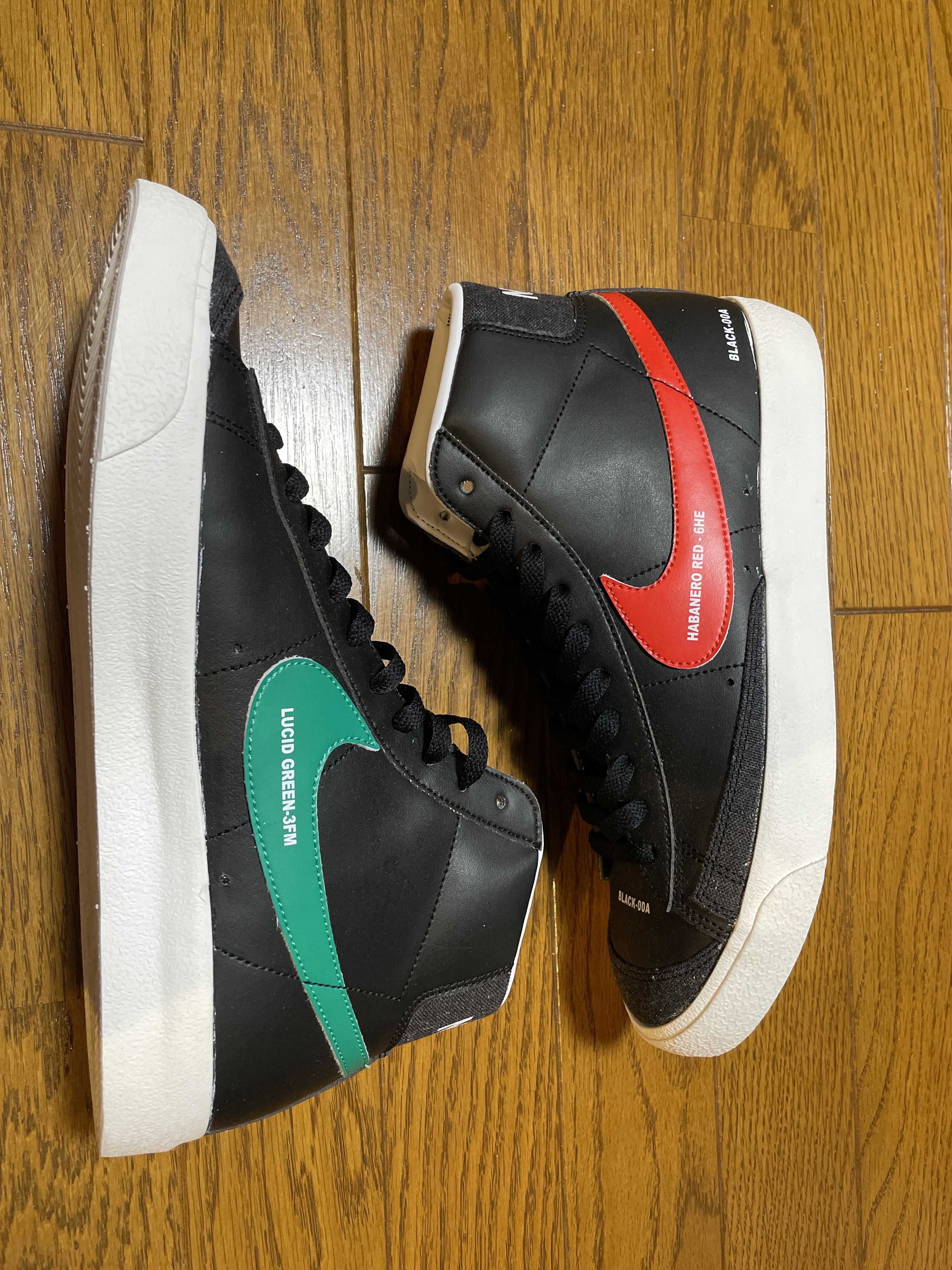 NIKE Women's BLAZER MID '77 "BLACK"