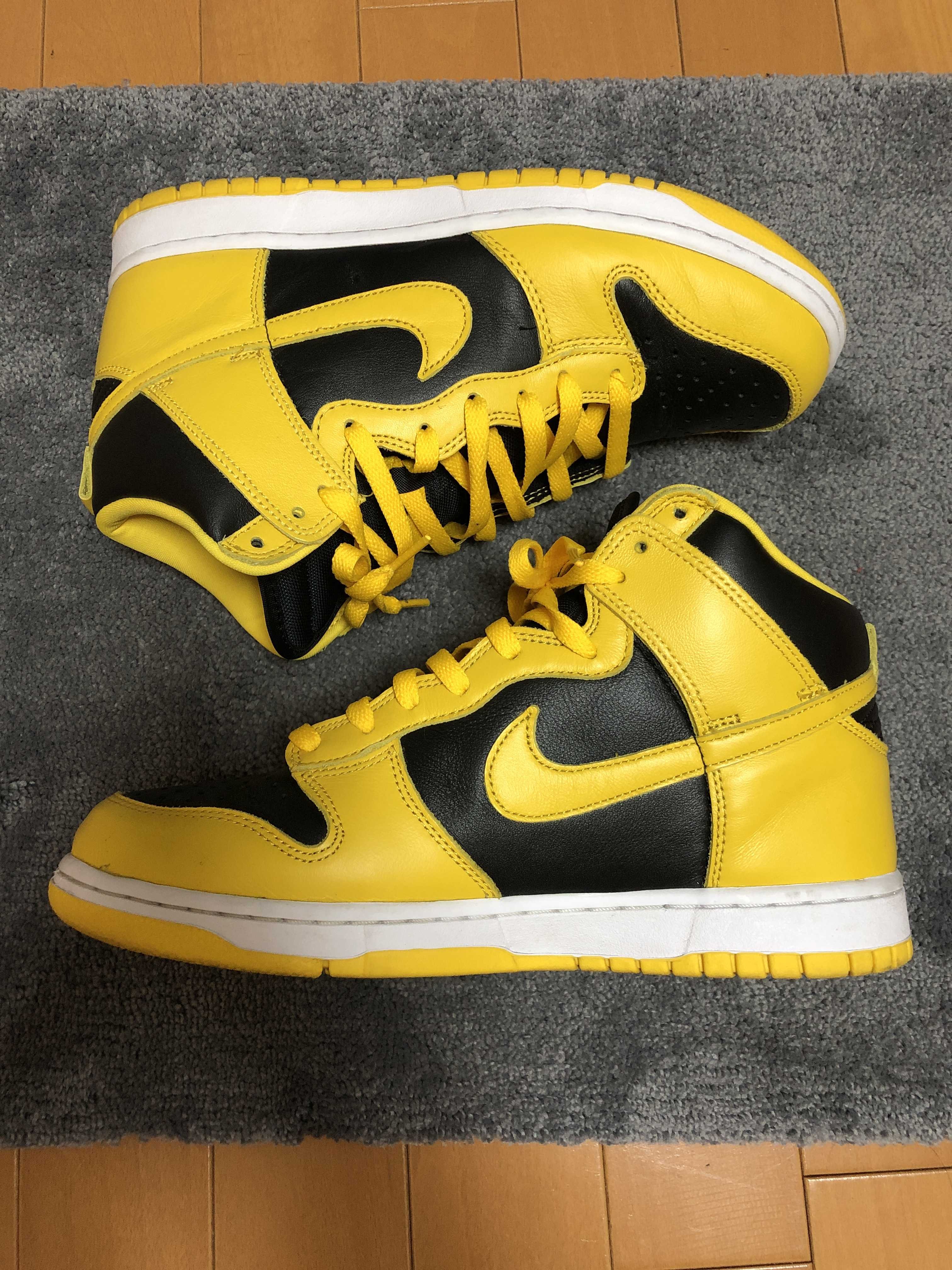 Nike Dunk High "Black/Varsity Maize"
