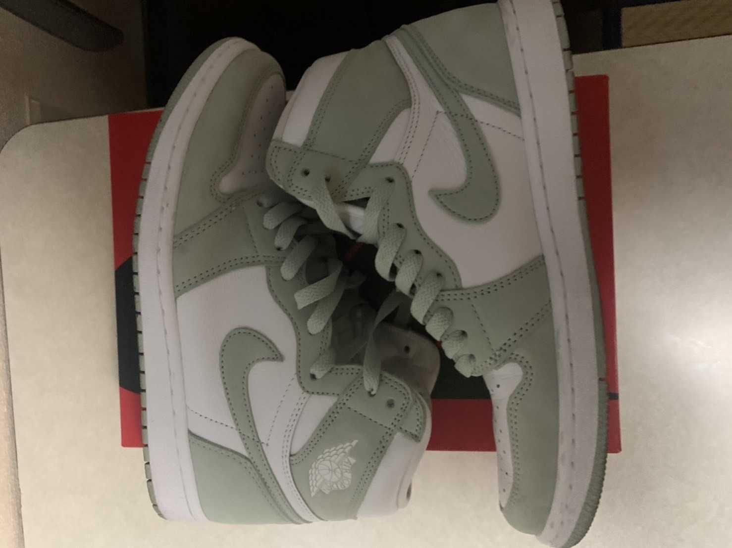 Nike Women's Air Jordan 1 High OG "Seafoam"