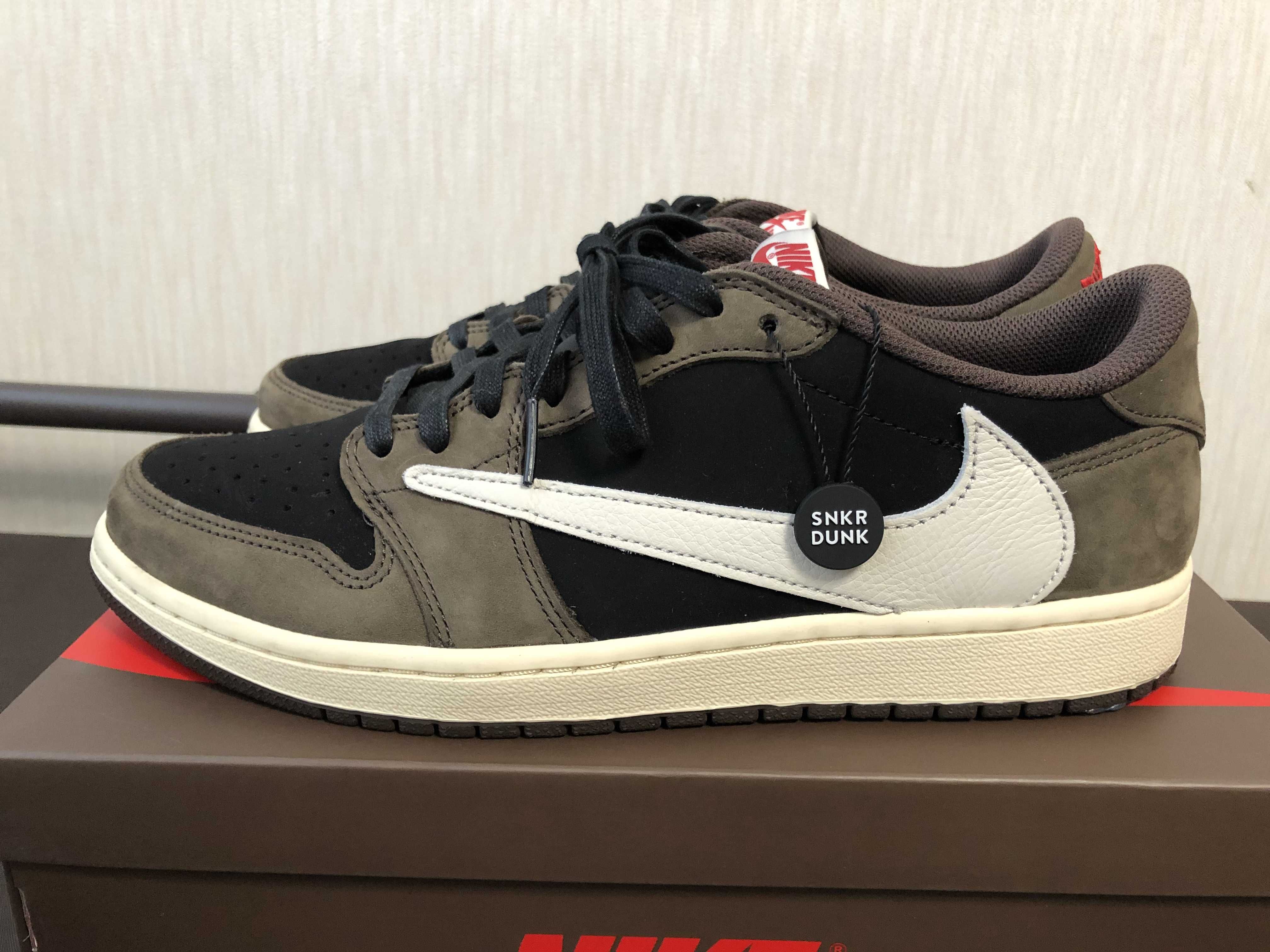 Travis Scott × Nike Air Jordan 1 Low OG SP-T  "Black/Dark Mocha"