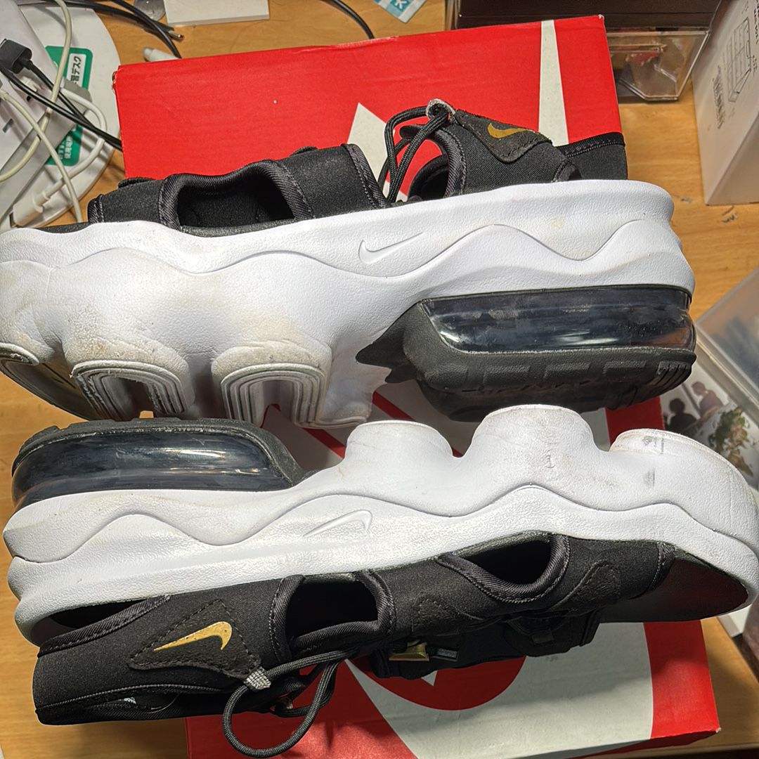 Nike Women's Air Max Koko "Black/Anthracite/White/Metallic Gold"