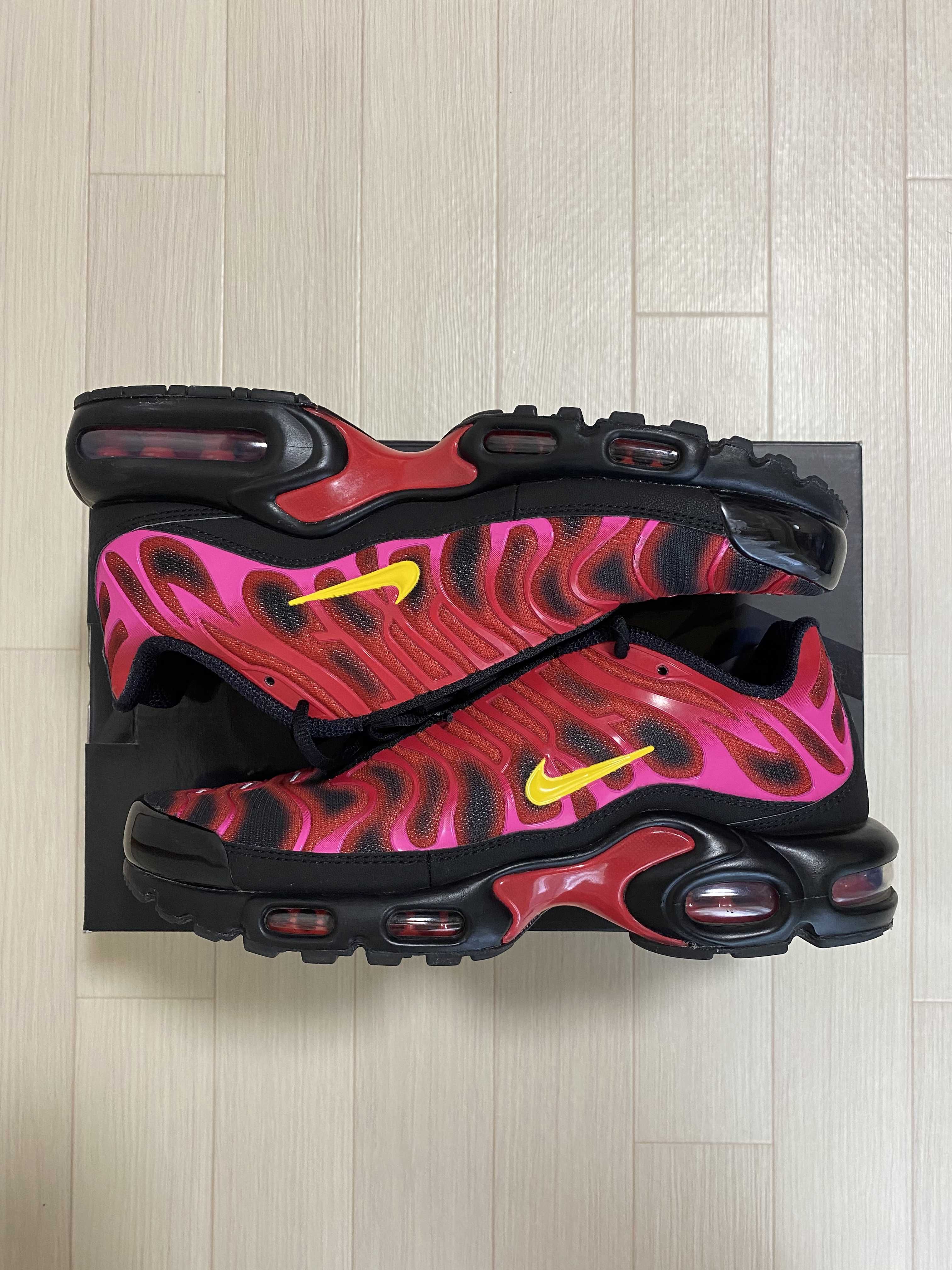 Supreme × Nike Air Max Plus "Hyper Grape"