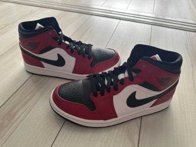 Nike Air Jordan 1 Mid "Chicago Black Toe"