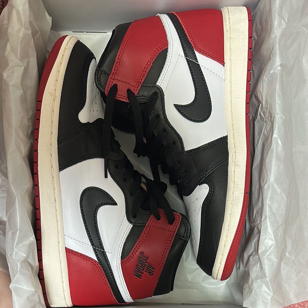 Nike Air Jordan 1 Retro High OG "Black Toe Reimagined"