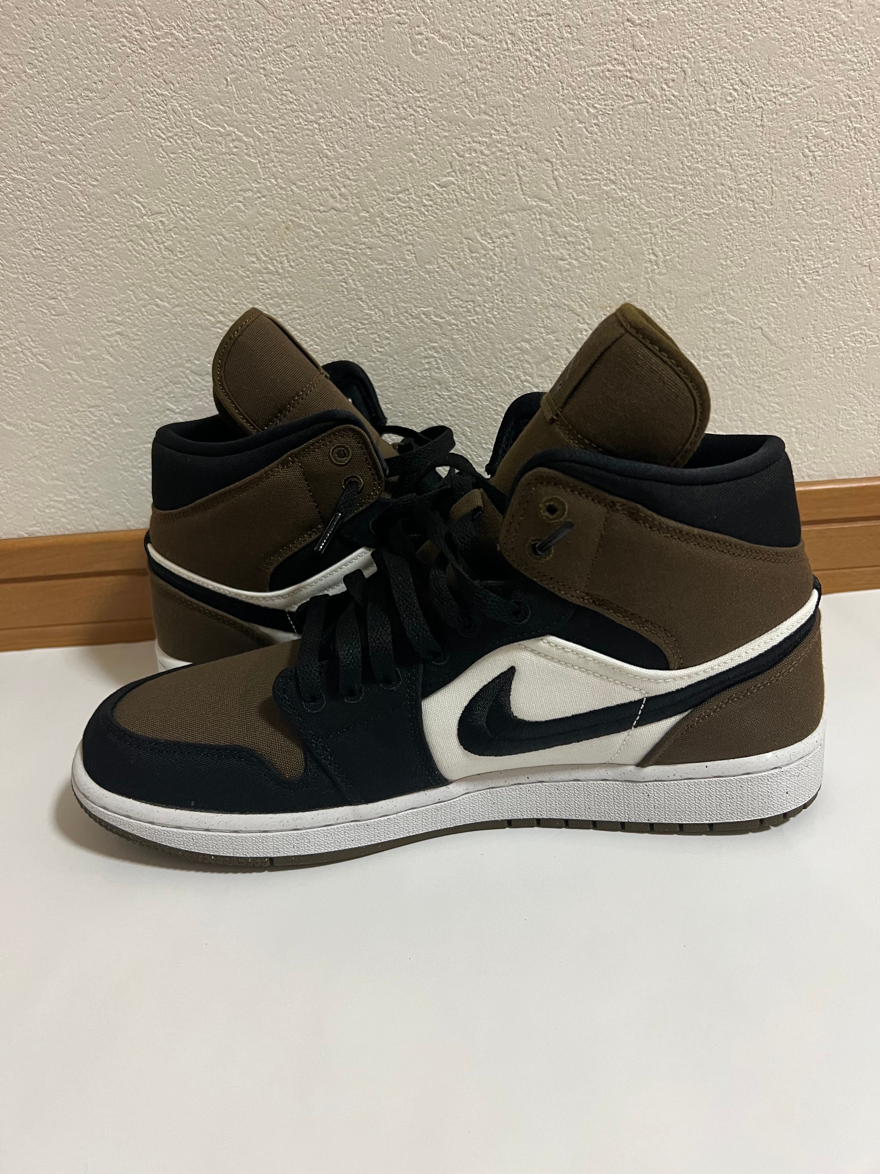 Nike Women's Air Jordan 1 Mid SE "Olive Toe"