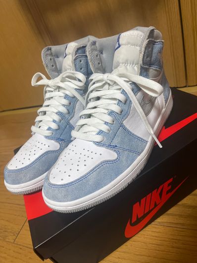 Nike Air Jordan 1 High OG "Hyper Royal"