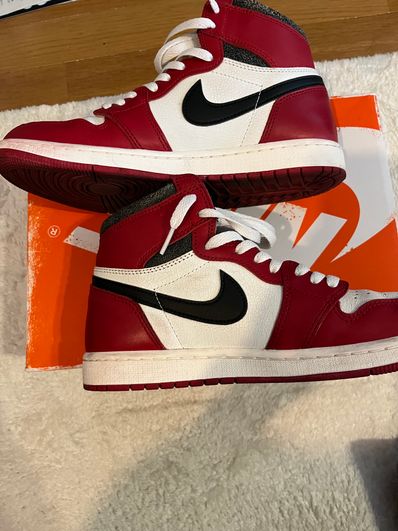 Nike Air Jordan 1 High OG "Lost & Found/Chicago"