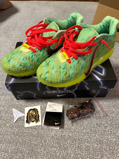 Nike Ja 3 "Spooky Season" (HV9924-700/HV9923-700)