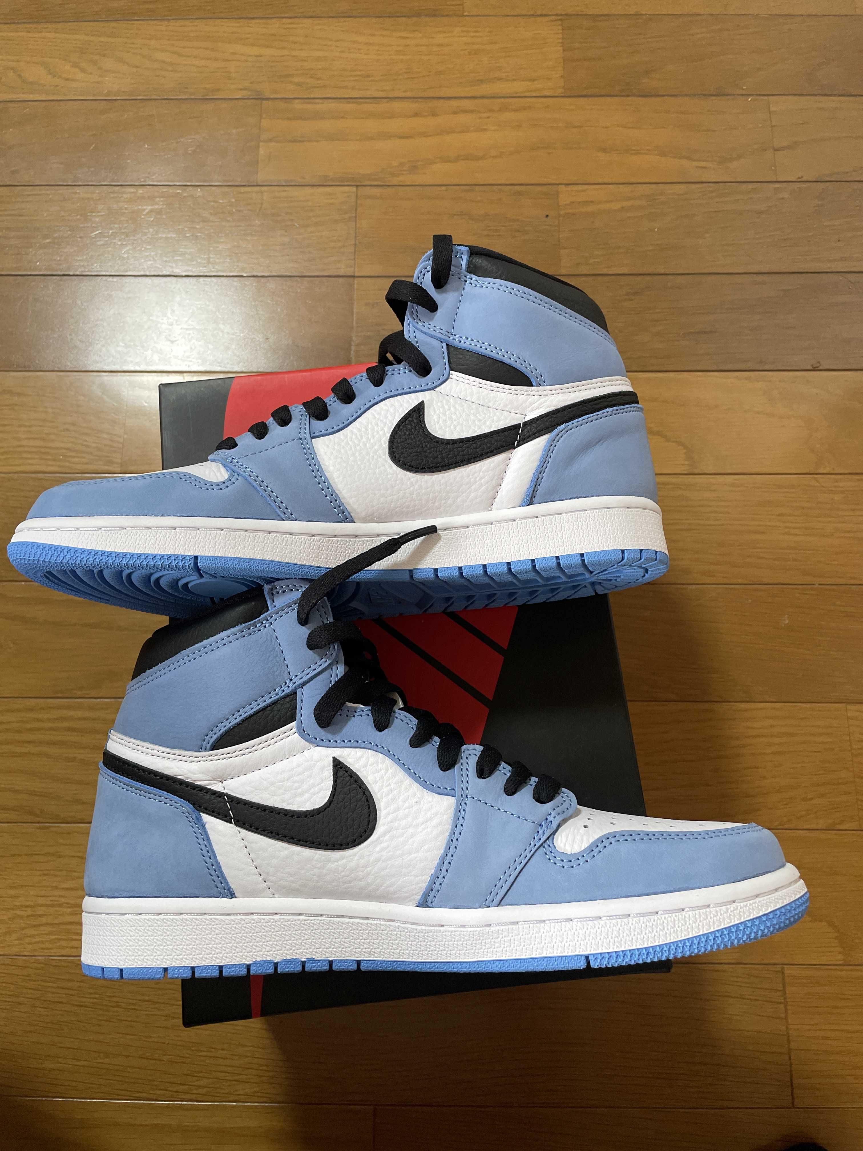 Nike Air Jordan 1 High OG "University Blue"