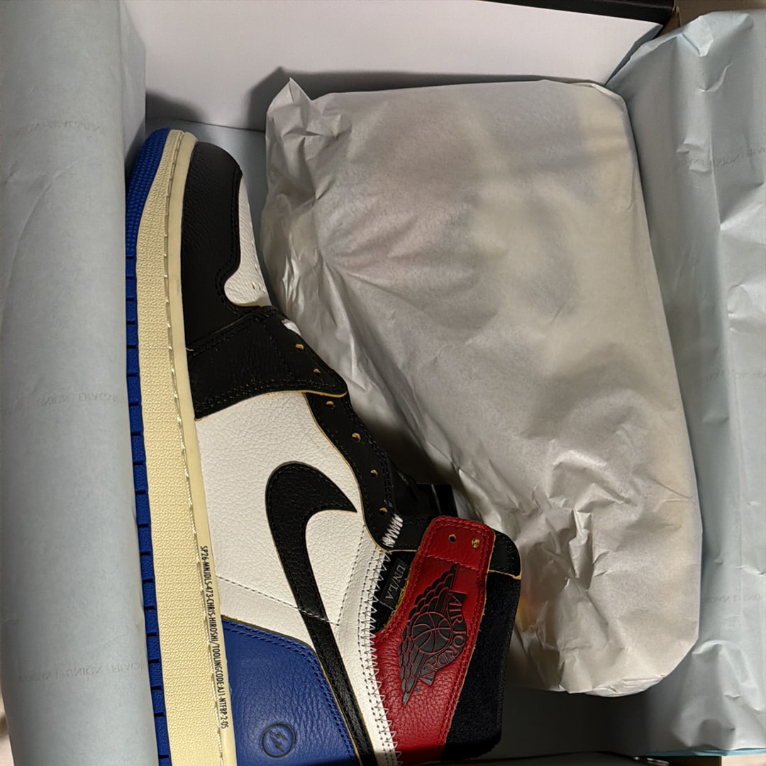 fragment design × UNION × Nike Air Jordan 1 High OG "Black/Varsity Red"