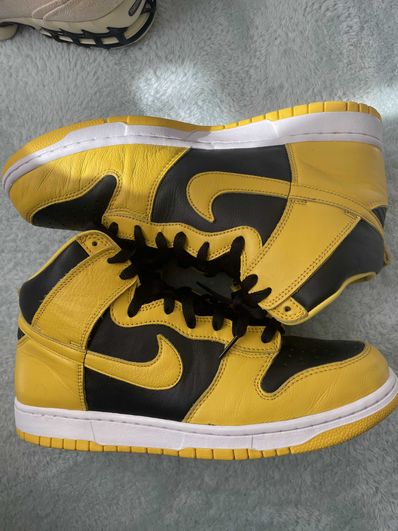 Nike Dunk High "Black/Varsity Maize"