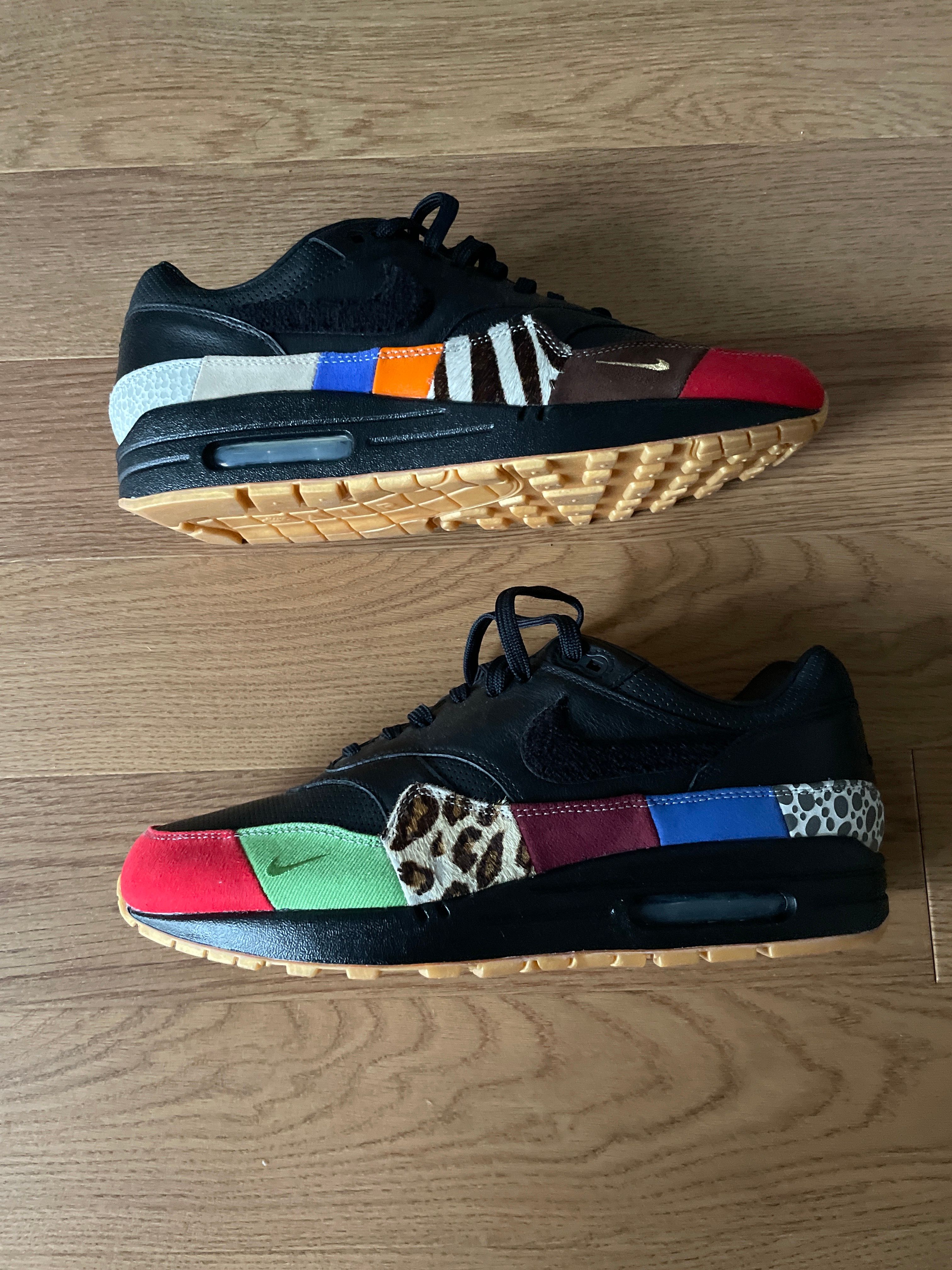 NIKE AIR MAX 1 MASTER "BLACK/BLACK-UNIVERSITY RED-INTERNATIONAL BLUE"