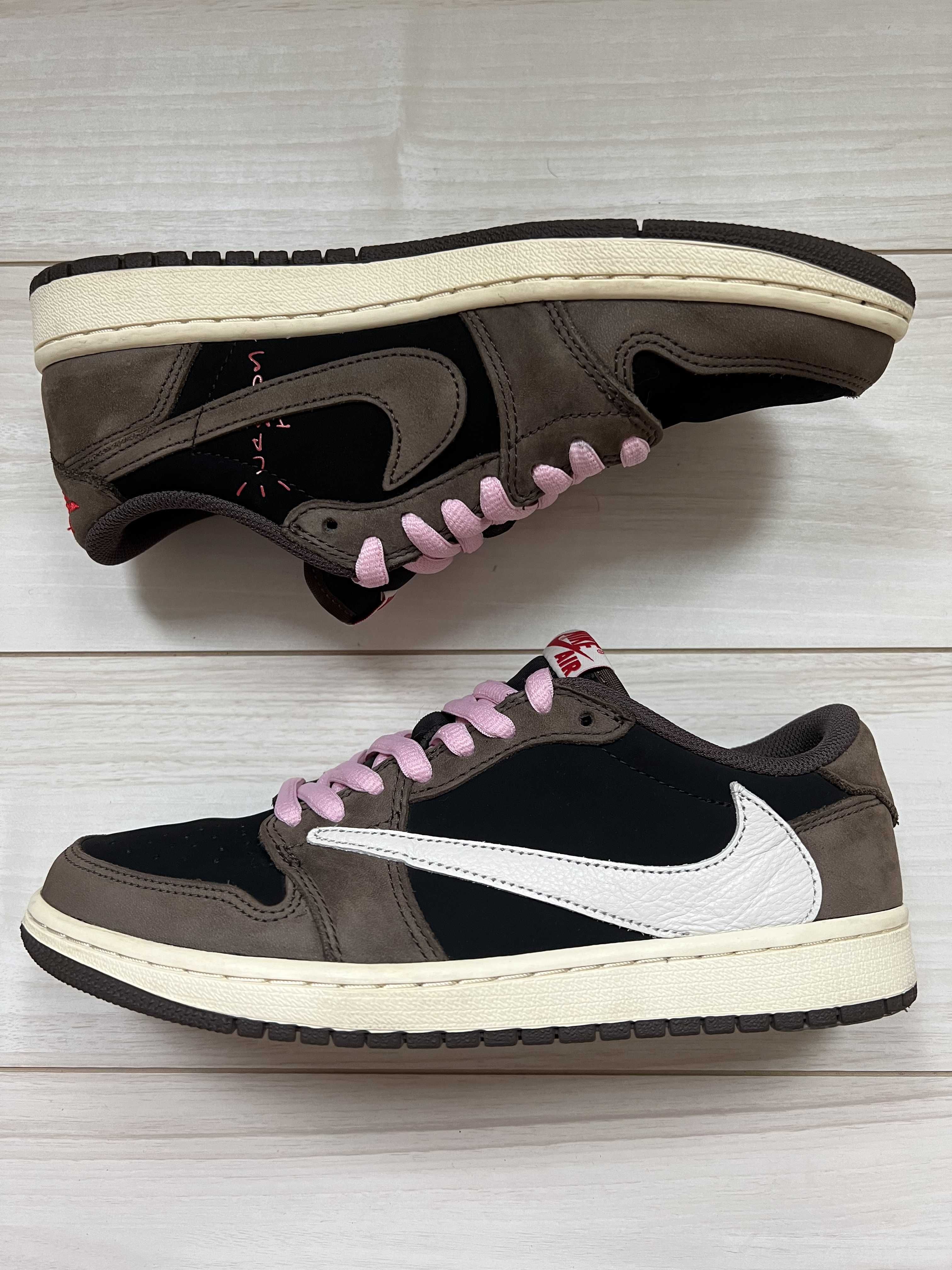 Travis Scott × Nike Air Jordan 1 Low OG SP-T  "Black/Dark Mocha"