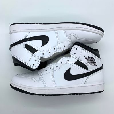 Nike Air Jordan 1 Mid "White/Black"