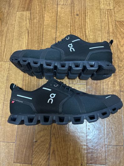 On Cloud 5 Waterproof "All Black"