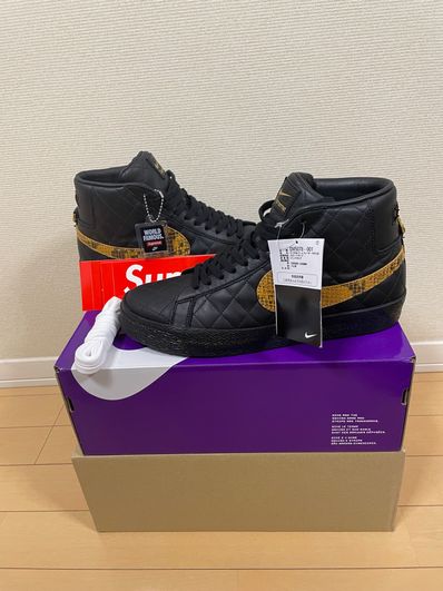 Supreme × Nike SB Blazer Mid "Black"