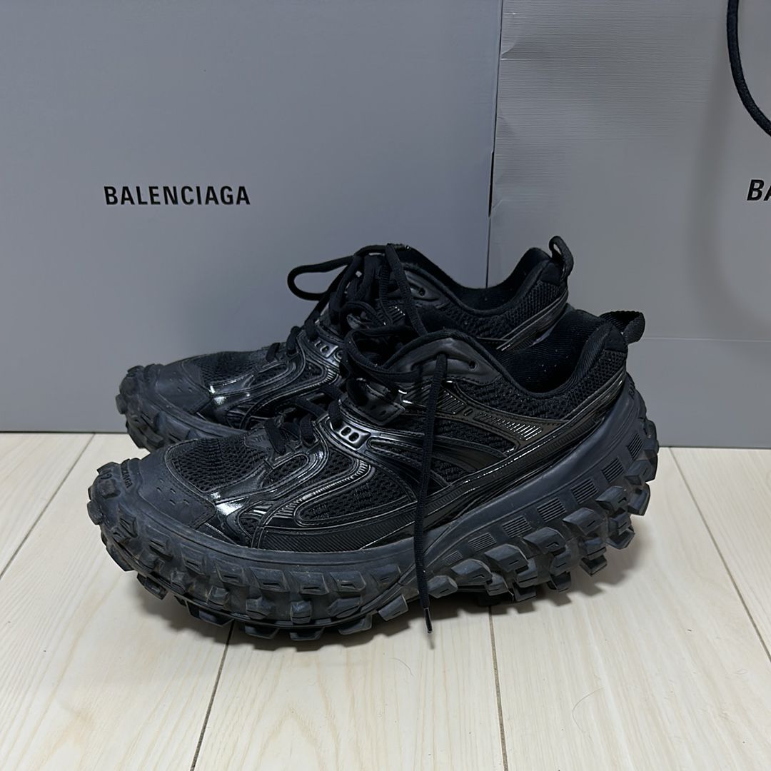 BALENCIAGA Bouncer (Defender) Sneaker "Black"