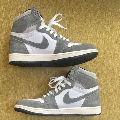 Nike Air Jordan 1 Retro High OG "Black and Smoke Grey"